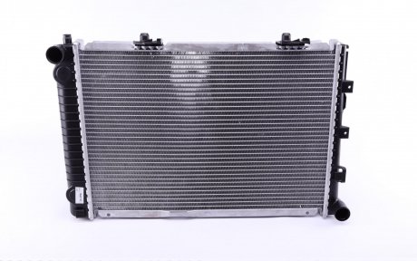 Радиатор двигателя (МКПП) MERCEDES E (W124), KOMBI T-MODEL (S124), SEDAN (W124) 2.0D/2.5D 12.84-06.95 NRF 58719 (фото 1)