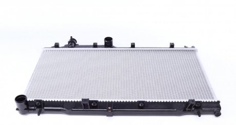 Радиатор двигателя (МКПП) SUBARU IMPREZA, LEGACY IV, OUTBACK, XV 1.5-2.5 09.03- NRF 59116
