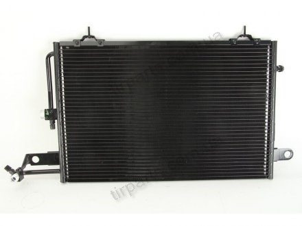 Радиатор кондиционера AUDI A6 (C4) 6.94- (4A0260403AB, 4A0260401AB, 4A0260401AC, 4A0260403AC) Polcar 1326K8C1S (фото 1)