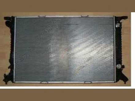 Радиатор охлаждения A4 (8K0121251AJ, 8K0121251AG, 8K0121251AK, 8K0121251AD, 8K0121251K, 8K0121251T, 8K0121251AH, 8K0121251AH) Polcar 133708A3 (фото 1)
