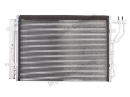 Радиатор кондиционера HYUNDAI ix20/KIA VENGA (97606-1P200) Polcar 40L1K82X (фото 1)