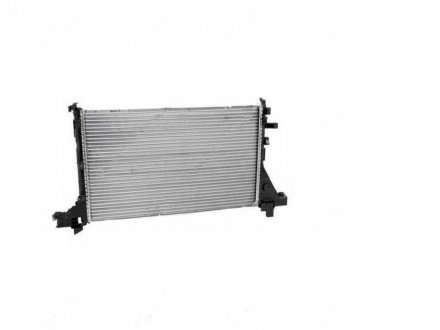Радиатор охлаждения NV400, 10- (214106759R, 214101169R, 2140000Q2E) Polcar 60N1081X
