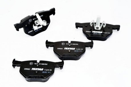 Комплект гальмівних колодок задніх BMW 3 (E90), 3 (E91), 3 (E92), 3 (E93), X1 (E84) 2.0D-3.0D 12.04-12.13 TEXTAR 2355001