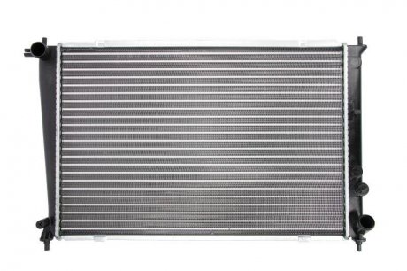 Радиатор двигателя (МКПП, исполнение: штампованный) HYUNDAI H-1 2.5D 03.00-12.07 THERMOTEC D70519TT (фото 1)