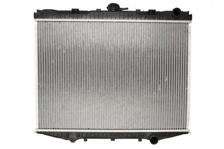 Радиатор двигателя (МКПП) FORD MAVERICK; NISSAN TERRANO II 2.4 02.93-12.97 THERMOTEC D71013TT (фото 1)