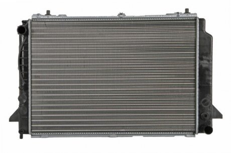 Радиатор двигателя (МКПП) AUDI 80, CABRIOLET, COUPE 2.6/2.8 08.91-08.00 THERMOTEC D7A030TT (фото 1)