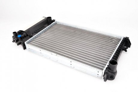 Радиатор двигателя (МКПП) BMW 5 (E34) 2.0 01.88-01.97 THERMOTEC D7B017TT (фото 1)