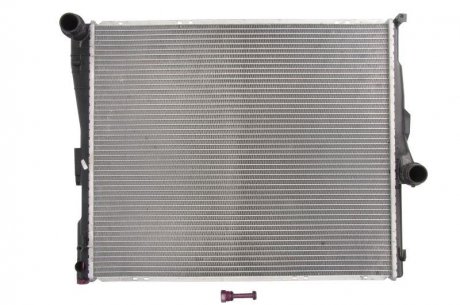 Радиатор двигателя BMW X3 (E83) 2.0-3.0D 09.03-12.11 THERMOTEC D7B035TT (фото 1)