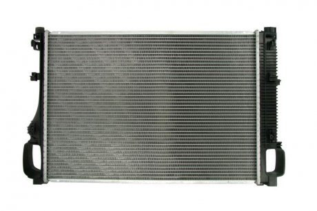 Радіатор двигуна (Із автоматичною трансмісією) MERCEDES S (C216), S (W221) 2.2D-6.2 10.05-12.13 THERMOTEC D7M039TT