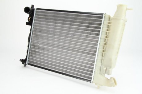 Радиатор двигателя (МКПП) CITROEN XSARA, ZX; PEUGEOT 306 1.1-1.8 03.91-08.05 THERMOTEC D7P025TT (фото 1)