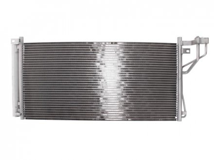 Радиатор кондиционера (с осушителем) HYUNDAI SONATA V; KIA MAGENTIS 2.0/2.4/3.3 01.05- THERMOTEC KTT110105