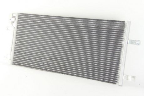 Радиатор кондиционера Volkswagen TRANSPORTER IV 1.9D-2.8 09.90-06.03 THERMOTEC KTT110184