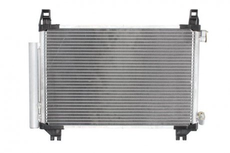 Радиатор кондиционера (с осушителем) TOYOTA YARIS 1.0/1.3 12.10- THERMOTEC KTT110504 (фото 1)