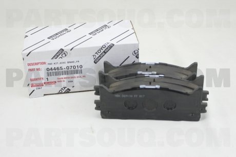 Фото автозапчасти колодки тормозные передние комплект Тойота Camry 40 50 55 Avalon Lexus ES 350 250 300H (0446533471 04465-33471 0446533470 04465-33470 0446533450 04465-33450 04465-07010) TOYOTA 0446507010