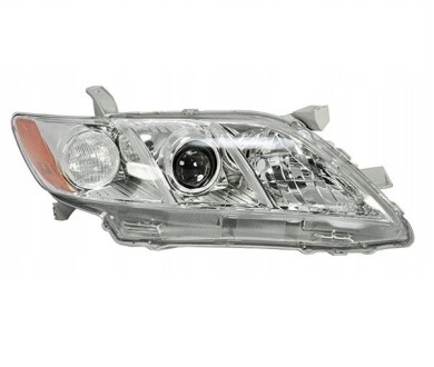 Фото автозапчастини фара передня права Toyota Camry XV40 2006-2012 TYC 8138100E