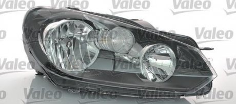 Фара правая (H15/H7, электрический, с дневным светом, без моторчика) Volkswagen GOLF VI 10.08-11.13 Valeo 043851
