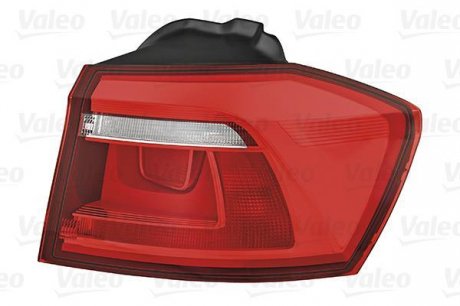 Задній ліхтар правеий (зовнішній) Volkswagen GOLF SPORTSVAN 02.14- Valeo 045383 (фото 1)