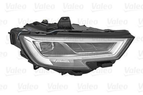 Фото автозапчастини фара права (LED, електр, з моторчиком) AUDI A3 Valeo 046833