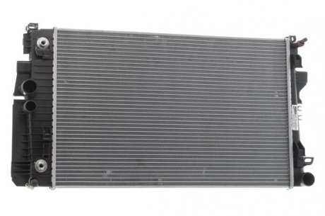 Радиатор охлаждения Mercedes Vito (W639) 03- (650x388x32mm) (для автомобилей с масляным радиатором) Valeo 701222 (фото 1)
