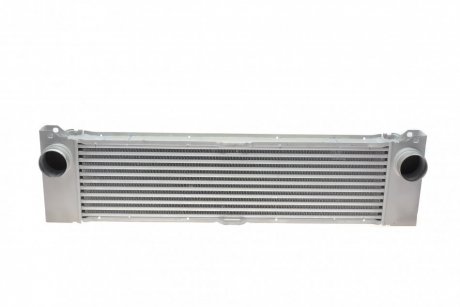 Радиатор интеркулера Mercedes Vito/Viano 2.2/3.0 CDI 03- Valeo 818356
