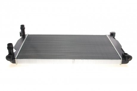 Радіатор охолодження Audi A4 1.6-2.0/1.9/2.0TDI 00-09/Seat Exeo 08-13 Van Wezel 03002201