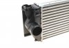 Радиатор интеркулера Mercedes Sprinter 2.2-3.0 CDI/Volkswagen Crafter 2.5TDI 06- Van Wezel 30004396 (фото 8)