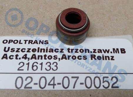 Фото автозапчастини uszczelniacz trzon.zaw.MB Act.4,Antos,Arocs Reinz VICTOR REINZ 0204070052