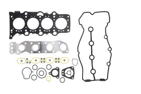 Фото автозапчастини комплект прокладок двигуна (верх) FIAT SEDICI; SUBARU JUSTY III; SUZUKI IGNIS II, JIMNY, SX4, WAGON R+ 1.3/1.5/1.6 02.01- VICTOR REINZ 02-53640-03