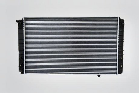 Радиатор Audi A8 (99-03) VIKA 11211817801