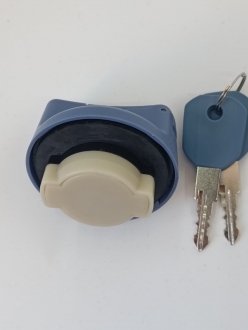 Фото автозапчасти кришка бачка пластик ADBLUE D40MM з ключом MAN, DAF 1742568, MB 0004702705 81154026027 Wosm D-385 WS